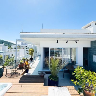 Cobertura com 175m², 3 quartos, 1 suíte, 2 garagens, no bairro Campeche em Florianópolis