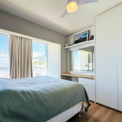 Cobertura com 175m², 3 quartos, 1 suíte, 2 garagens, no bairro Campeche em Florianópolis