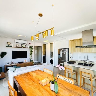 Cobertura com 175m², 3 quartos, 1 suíte, 2 garagens, no bairro Campeche em Florianópolis