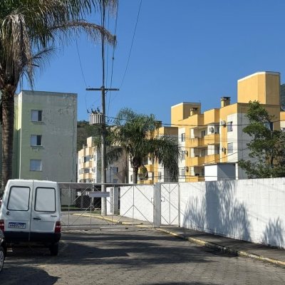Apartamentos com 51m², 2 quartos, 1 garagem, no bairro Sertão Do Maruim em São José