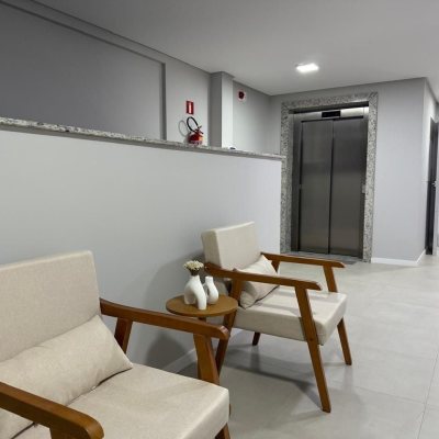Studio Residencial com 40m², 1 quarto, 1 garagem, no bairro Centro em Florianópolis
