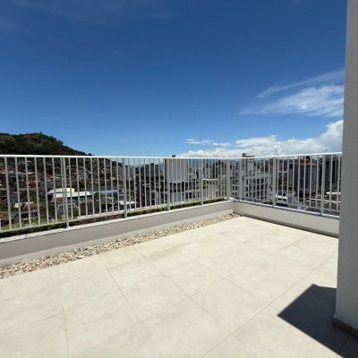 Studio Residencial com 40m², 1 quarto, 1 garagem, no bairro Centro em Florianópolis