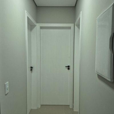 Casa Residencial com 113m², 3 quartos, 1 suíte, 2 garagens, no bairro Forquilhas em São José