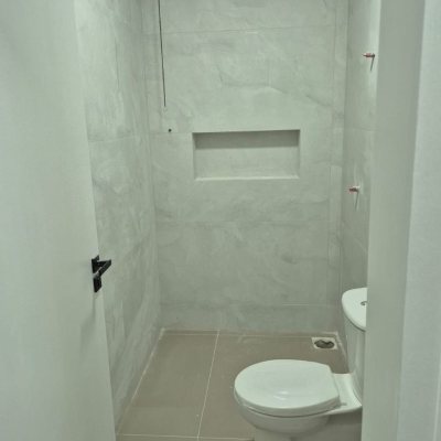 Casa Residencial com 113m², 3 quartos, 1 suíte, 2 garagens, no bairro Forquilhas em São José