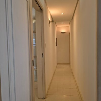 Cobertura com 459m², 4 quartos, 2 suítes, 3 garagens, no bairro Campinas em São José