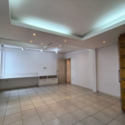 Cobertura com 459m², 4 quartos, 2 suítes, 3 garagens, no bairro Campinas em São José