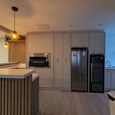 Cobertura com 459m², 4 quartos, 2 suítes, 3 garagens, no bairro Campinas em São José