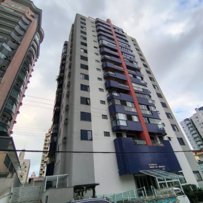Cobertura com 459m², 4 quartos, 2 suítes, 3 garagens, no bairro Campinas em São José