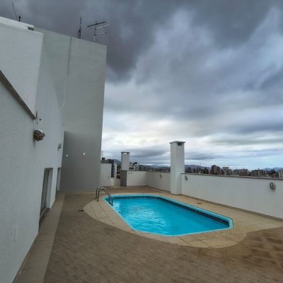 Cobertura com 459m², 4 quartos, 2 suítes, 3 garagens, no bairro Campinas em São José