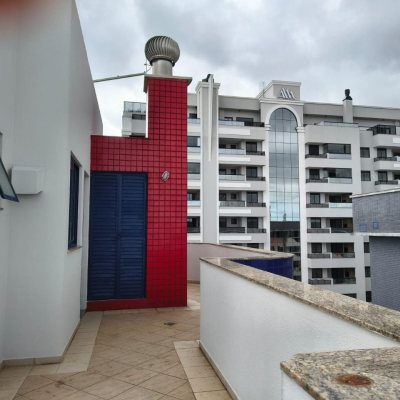 Cobertura com 459m², 4 quartos, 2 suítes, 3 garagens, no bairro Campinas em São José