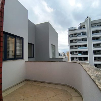 Cobertura com 459m², 4 quartos, 2 suítes, 3 garagens, no bairro Campinas em São José