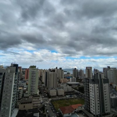 Cobertura com 459m², 4 quartos, 2 suítes, 3 garagens, no bairro Campinas em São José