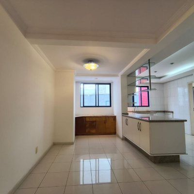 Cobertura com 459m², 4 quartos, 2 suítes, 3 garagens, no bairro Campinas em São José