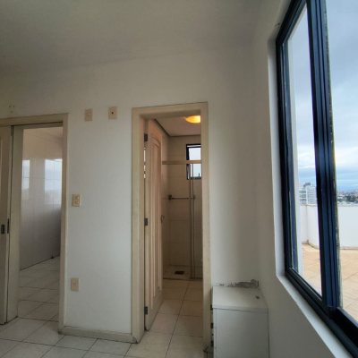 Cobertura com 459m², 4 quartos, 2 suítes, 3 garagens, no bairro Campinas em São José