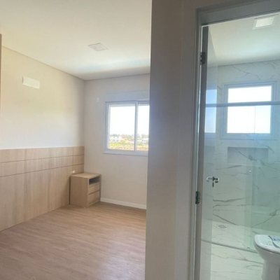 Casa em Condomínio com 200m², 3 quartos, 3 suítes, 2 garagens, no bairro São João Do Rio Vermelho em Florianópolis