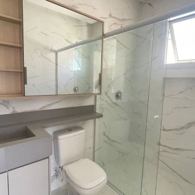 Casa em Condomínio com 200m², 3 quartos, 3 suítes, 2 garagens, no bairro São João Do Rio Vermelho em Florianópolis