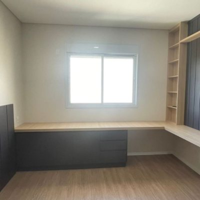 Casa em Condomínio com 200m², 3 quartos, 3 suítes, 2 garagens, no bairro São João Do Rio Vermelho em Florianópolis