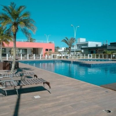 Casa em Condomínio com 200m², 3 quartos, 3 suítes, 2 garagens, no bairro São João Do Rio Vermelho em Florianópolis