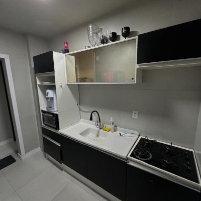 Apartamentos com 40m², 1 quarto, 1 suíte, no bairro Capoeiras em Florianópolis