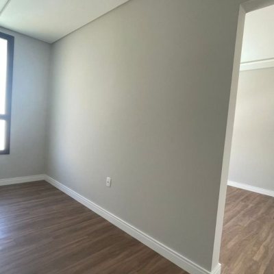 Casa em Condomínio com 214m², 3 quartos, 3 suítes, 2 garagens, no bairro Ingleses do Rio Vermelho em Florianópolis