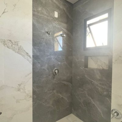 Casa em Condomínio com 214m², 3 quartos, 3 suítes, 2 garagens, no bairro Ingleses do Rio Vermelho em Florianópolis