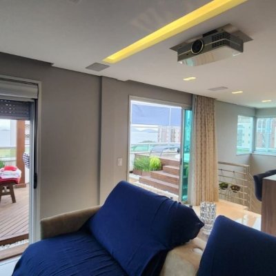 Cobertura com 206m², 2 quartos, 2 suítes, 2 garagens, no bairro Agronômica em Florianópolis