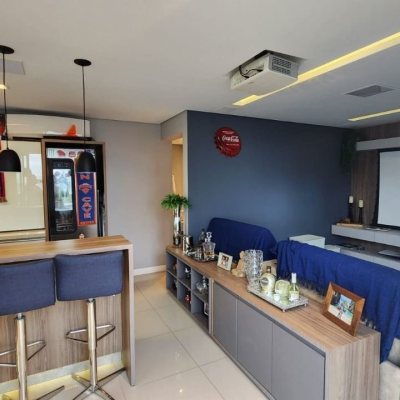 Cobertura com 206m², 2 quartos, 2 suítes, 2 garagens, no bairro Agronômica em Florianópolis