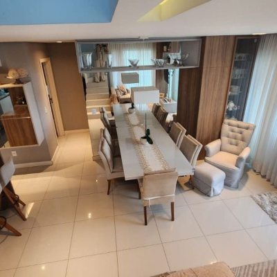 Cobertura com 206m², 2 quartos, 2 suítes, 2 garagens, no bairro Agronômica em Florianópolis