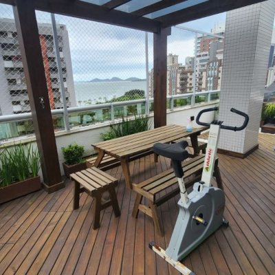 Cobertura com 206m², 2 quartos, 2 suítes, 2 garagens, no bairro Agronômica em Florianópolis