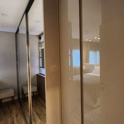 Cobertura com 206m², 2 quartos, 2 suítes, 2 garagens, no bairro Agronômica em Florianópolis