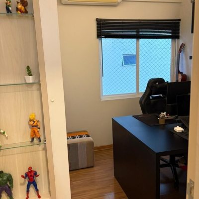 Apartamentos com 77m², 3 quartos, 1 suíte, 1 garagem, no bairro Carianos em Florianópolis