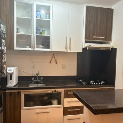 Apartamentos com 77m², 3 quartos, 1 suíte, 1 garagem, no bairro Carianos em Florianópolis