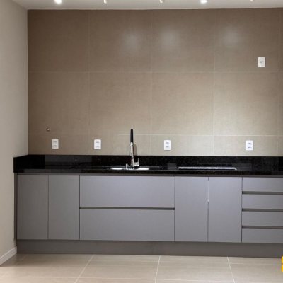 Apartamentos com 104m², 3 quartos, 1 suíte, 1 garagem, no bairro Centro em Florianópolis