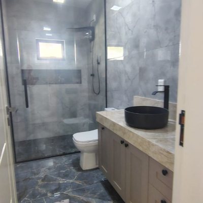 Sitio com 342m², 4 quartos (sendo 2 suítes), 2 garagens, no bairro Colonia Santa Luzia em Santo Amaro Da Imperatriz