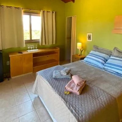 Casa Residencial com 180m², 3 quartos, 1 suíte, 4 garagens, no bairro Barra Da Lagoa em Florianópolis