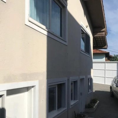 Casa Residencial com 180m², 3 quartos, 1 suíte, 4 garagens, no bairro Barra Da Lagoa em Florianópolis