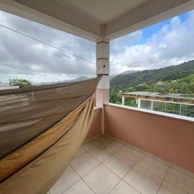 Casa em Condomínio com 650m², 4 quartos, 2 suítes, 4 garagens, no bairro Córrego Grande em Florianópolis