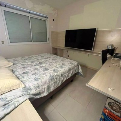 Casa em Condomínio com 650m², 4 quartos, 2 suítes, 4 garagens, no bairro Córrego Grande em Florianópolis