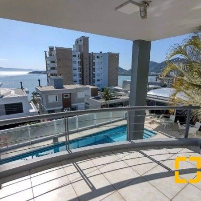 Casa Residencial com 585m², 5 quartos, 3 suítes, 6 garagens, no bairro João Paulo em Florianópolis
