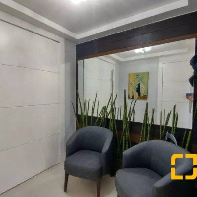 Casa Residencial com 585m², 5 quartos, 3 suítes, 6 garagens, no bairro João Paulo em Florianópolis