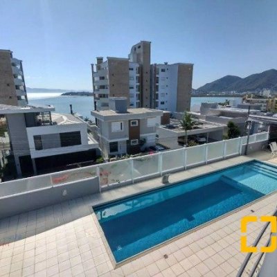 Casa Residencial com 585m², 5 quartos, 3 suítes, 6 garagens, no bairro João Paulo em Florianópolis
