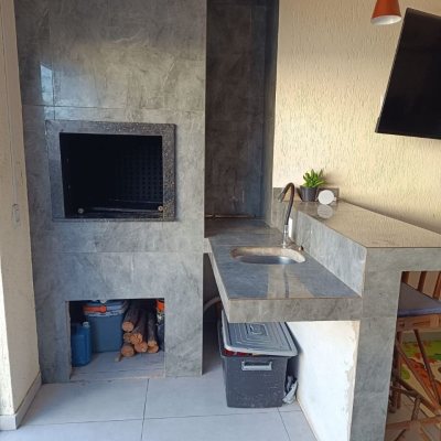 Sobrado Residencial com 138m², 2 quartos, 1 garagem, no bairro Ingleses do Rio Vermelho em Florianópolis