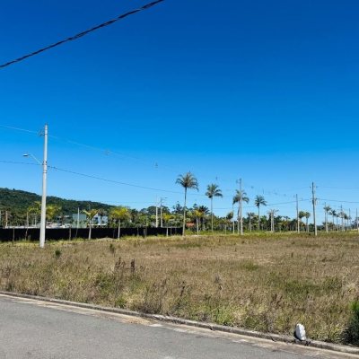 Terrenos Residenciais com 450m², no bairro Ingleses do Rio Vermelho em Florianópolis