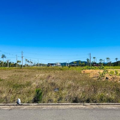 Terrenos Residenciais com 450m², no bairro Ingleses do Rio Vermelho em Florianópolis