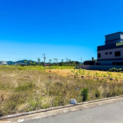 Terrenos Residenciais com 450m², no bairro Ingleses do Rio Vermelho em Florianópolis