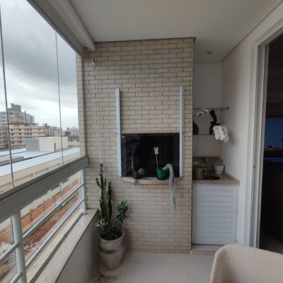 Apartamentos com 121m², 4 quartos, 2 suítes, 2 garagens, no bairro Balneário em Florianópolis