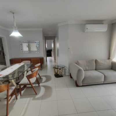 Apartamentos com 121m², 4 quartos, 2 suítes, 2 garagens, no bairro Balneário em Florianópolis