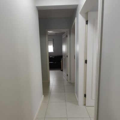 Apartamentos com 121m², 4 quartos, 2 suítes, 2 garagens, no bairro Balneário em Florianópolis