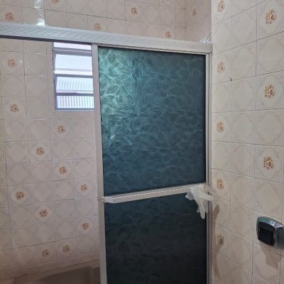 Casa Residencial com 108m², 3 quartos, 1 suíte, 2 garagens, no bairro Barreiros em São José