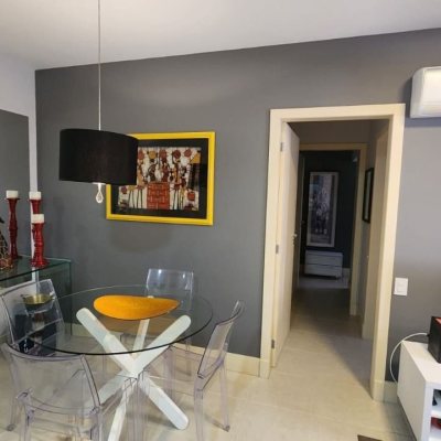 Apartamentos com 62m², 2 quartos, 1 suíte, 1 garagem, no bairro Pantanal em Florianópolis